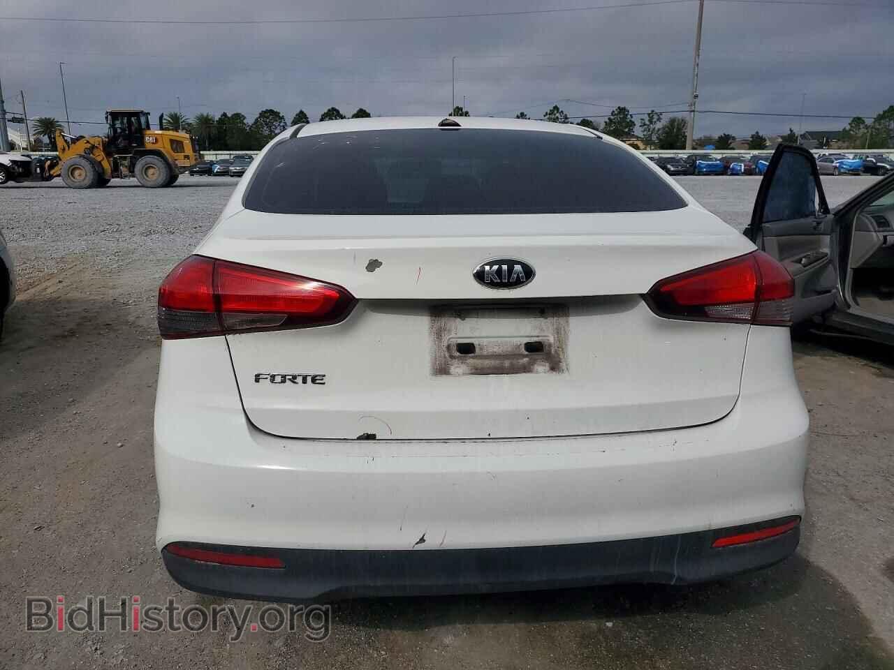 2017 KIA FORTE - VIN: 3KPFK4A78HE077676 - Фото 6
