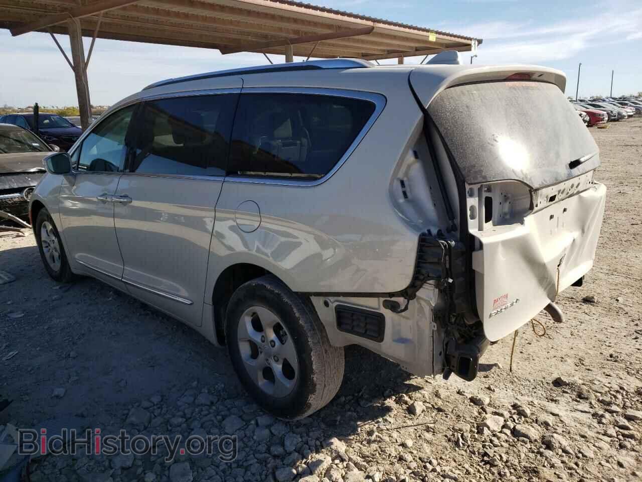 2017 CHRYSLER PACIFICA - VIN: 2C4RC1EG8HR734915 - Photo 2