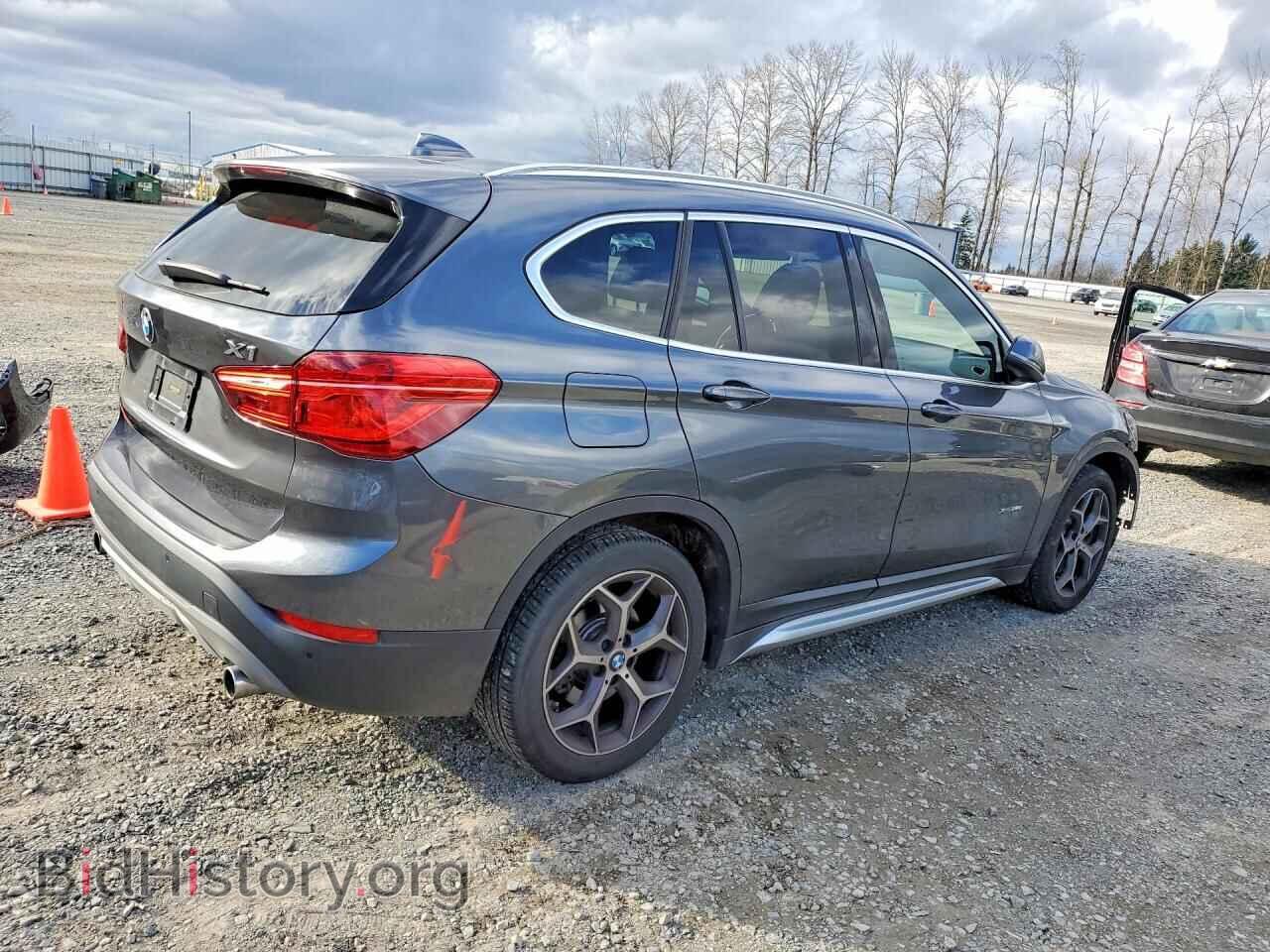 2016 BMW X1 - VIN: WBXHT3C39G5E47284 - Фото 3