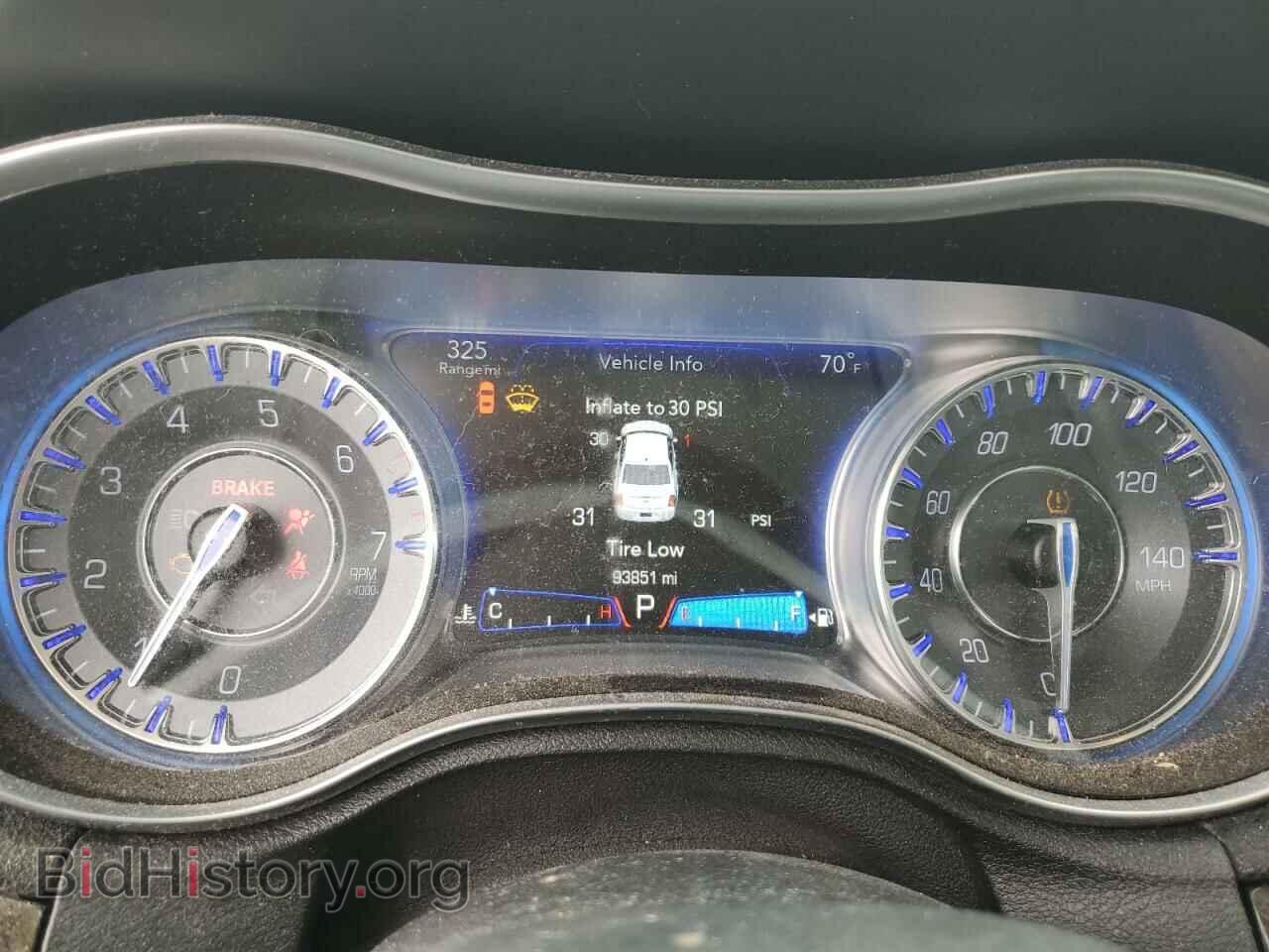2016 CHRYSLER 300 - VIN: 2C3CCAEG4GH151675 - Фото 9