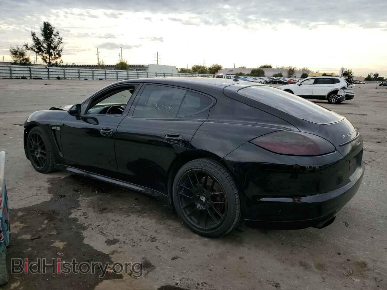 2011 PORSCHE PANAMERA - VIN: WP0AA2A77BL010583 - Фото 2