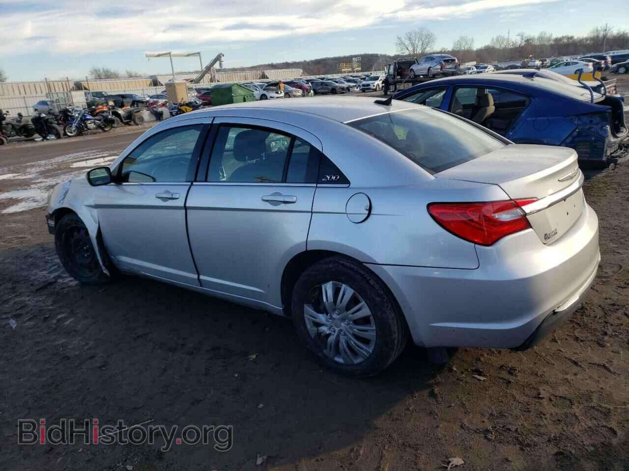 2011 CHRYSLER 200 - VIN: 1C3BC4FB4BN569847 - Фото 2