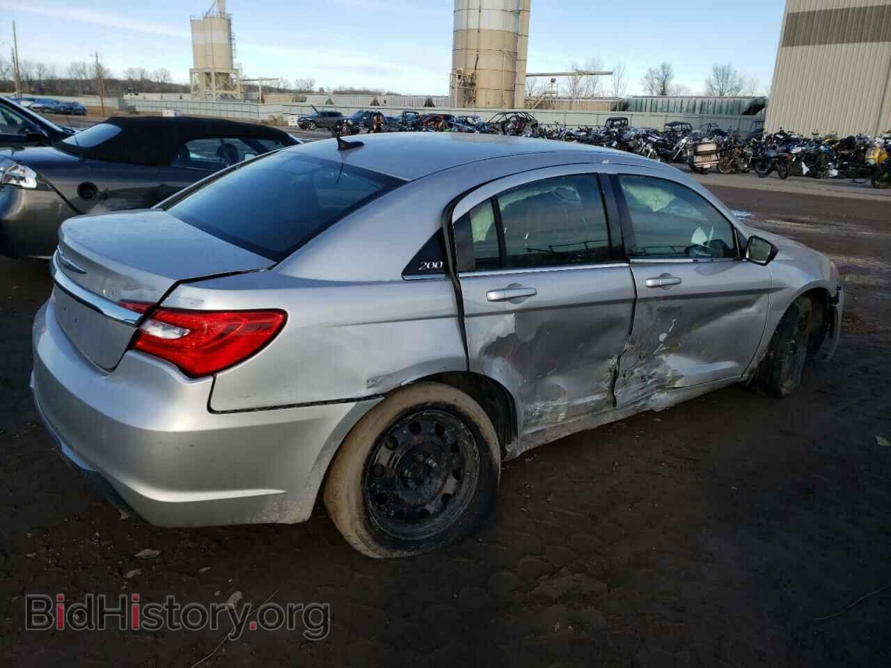 2011 CHRYSLER 200 - VIN: 1C3BC4FB4BN569847 - Фото 3