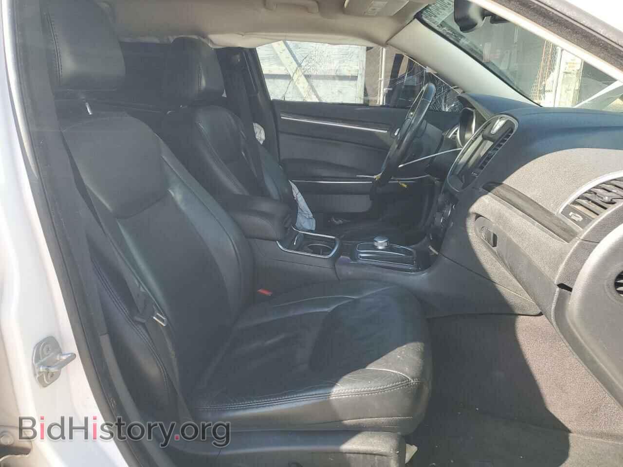 2016 CHRYSLER 300 - VIN: 2C3CCAAG6GH313439 - Фото 7