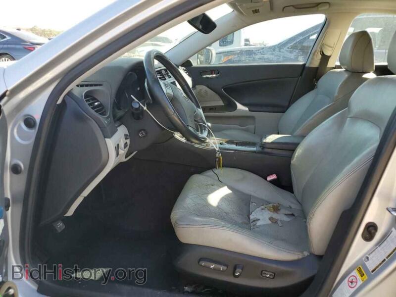 2011 Lexus IS (VIN JTHCE5C22B5000904) — photo 7 of 13