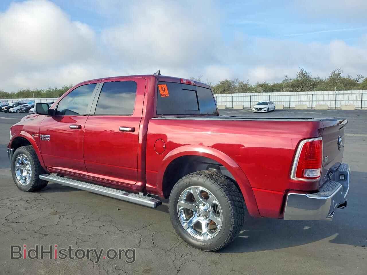 2018 RAM 1500 - VIN: 1C6RR7NM3JS322159 - Фото 2