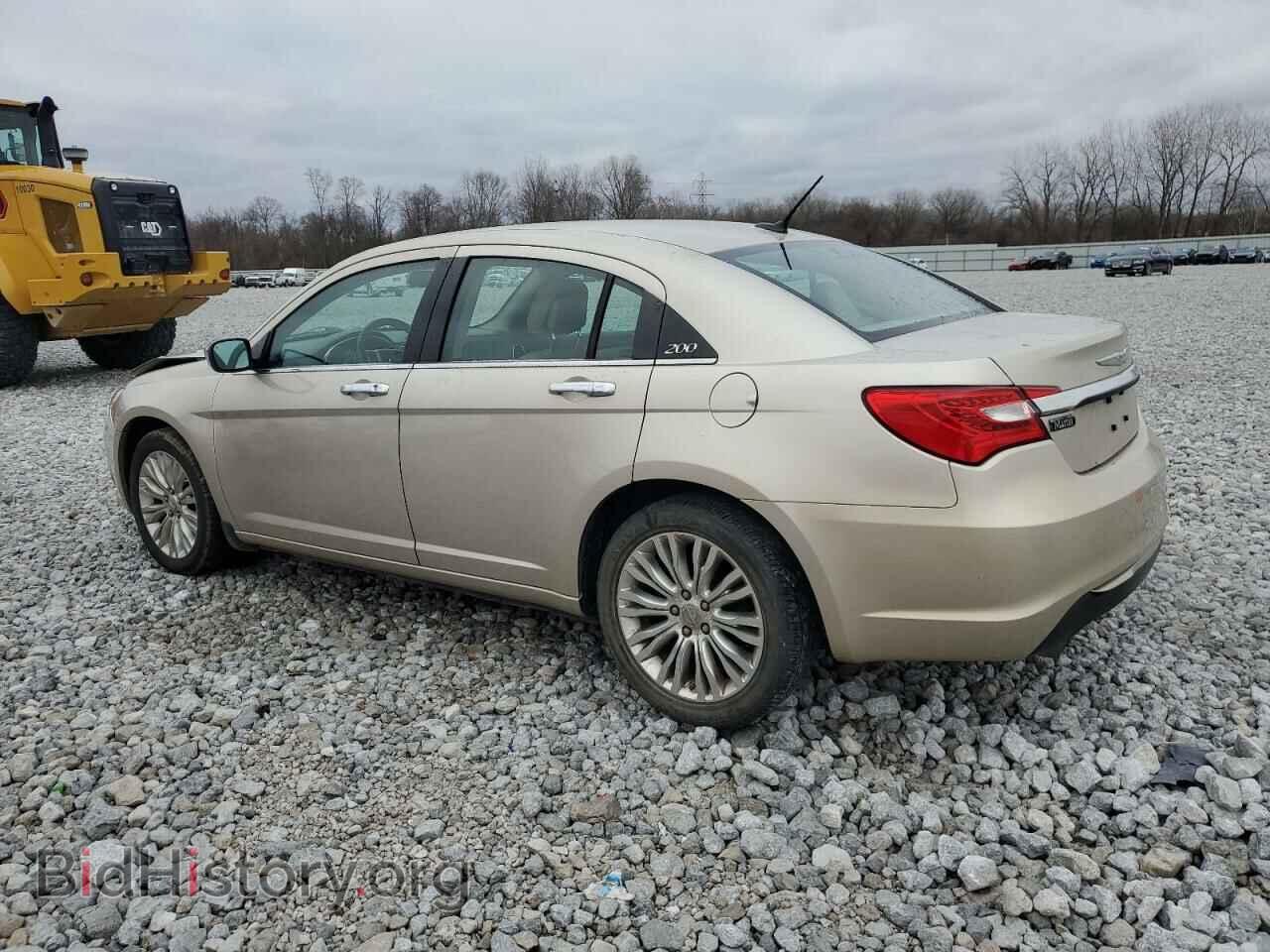 2013 CHRYSLER 200 - VIN: 1C3CCBCG1DN654852 - Photo 2