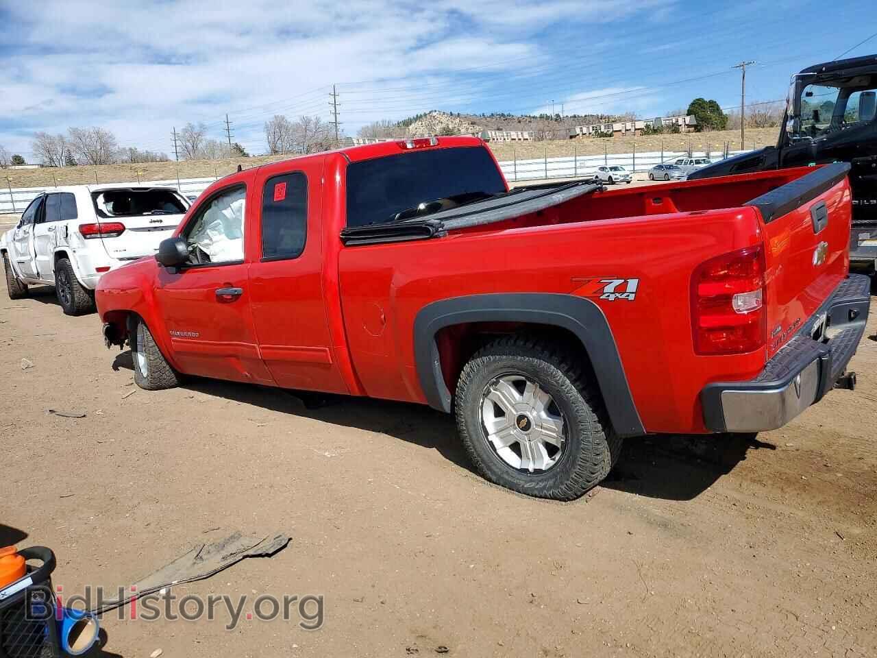 2011 CHEVROLET SILVERADO - VIN: 1GCRKSE31BZ315744 - Фото 2