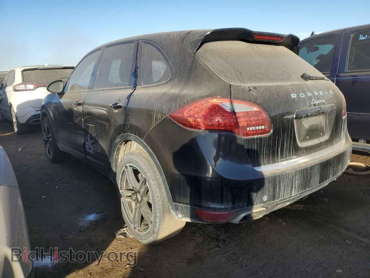 2011 PORSCHE CAYENNE - VIN: WP1AA2A23BLA02550 - Photo 2