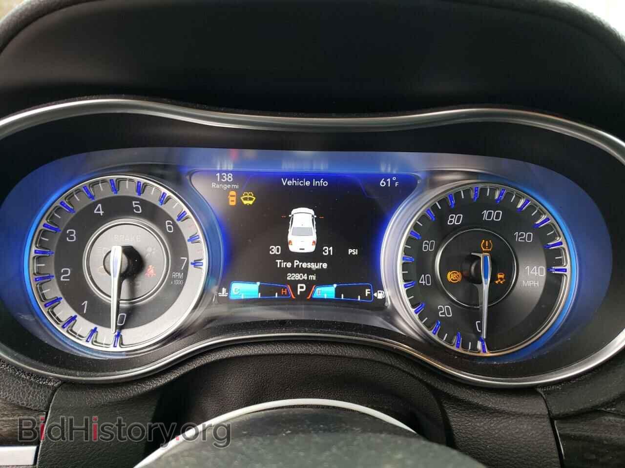2016 CHRYSLER 300 - VIN: 2C3CCAAG5GH287464 - Фото 9