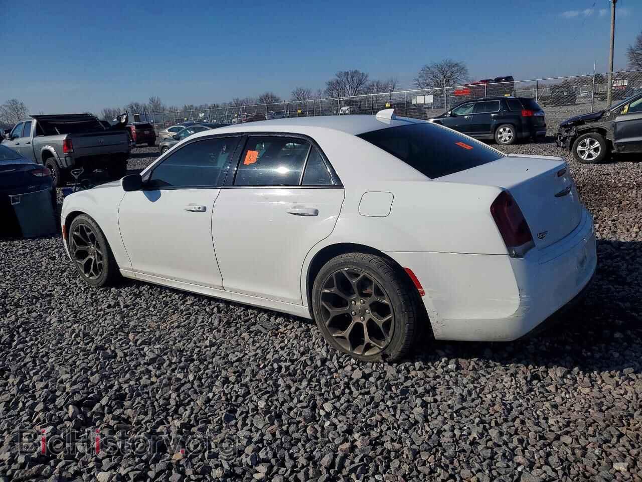 2016 CHRYSLER 300 - VIN: 2C3CCABG9GH278183 - Фото 2