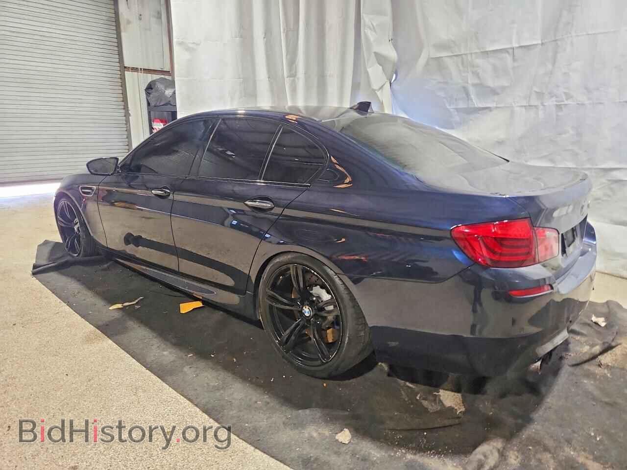 2013 BMW M5 - VIN: WBSFV9C56DD096036 - Фото 2