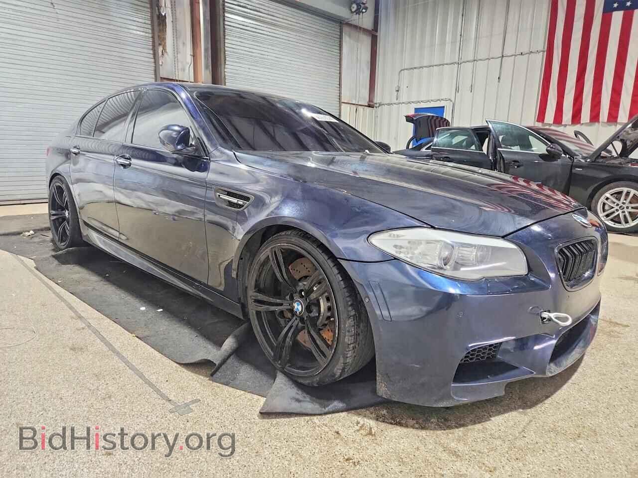 2013 BMW M5 - VIN: WBSFV9C56DD096036 - Фото 4