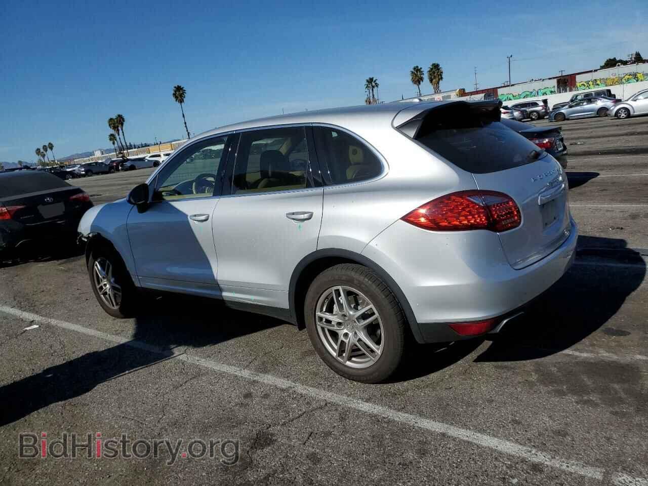 2013 PORSCHE CAYENNE - VIN: WP1AB2A20DLA83006 - Photo 2