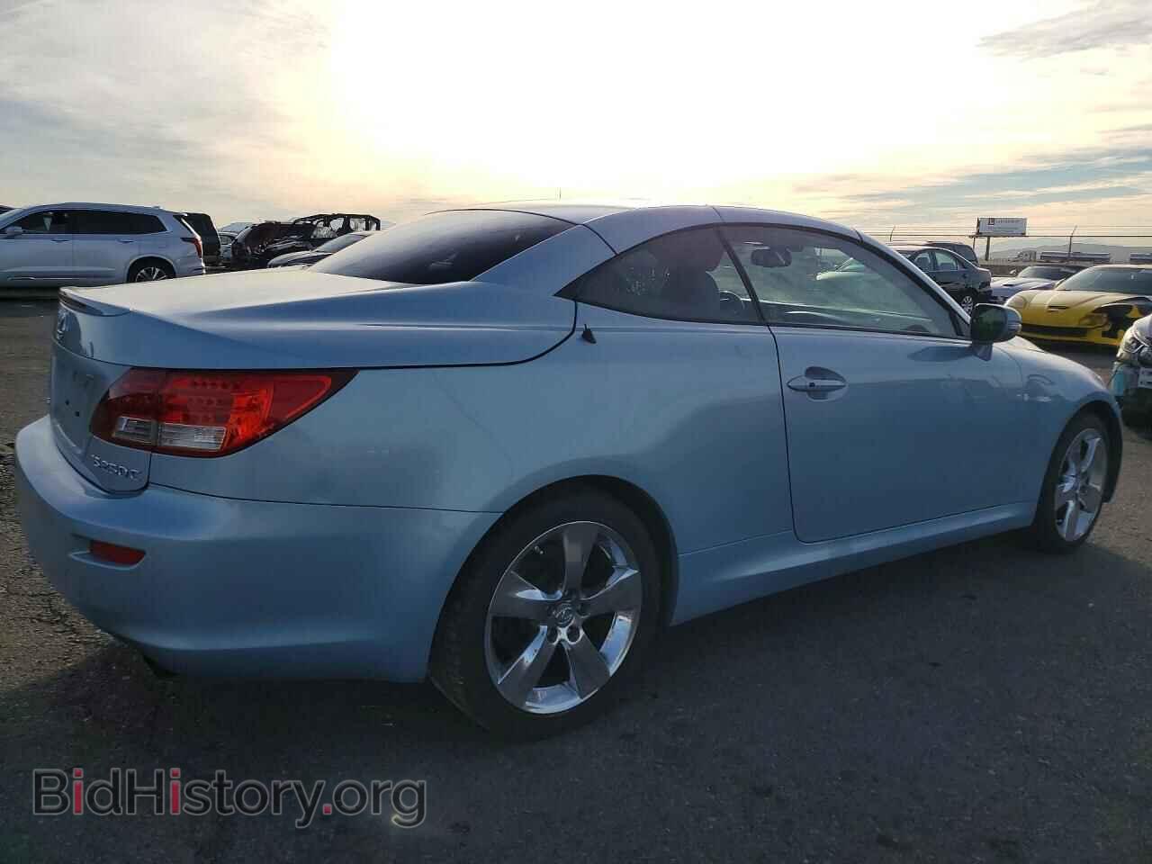 2010 LEXUS IS 250C - VIN: JTHFF2C25A2501844 - Фото 3