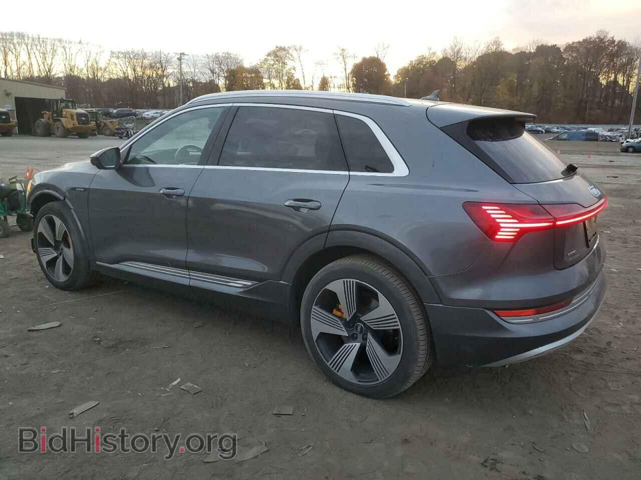2019 AUDI E-TRON - VIN: WA1VAAGE6KB006834 - Photo 2