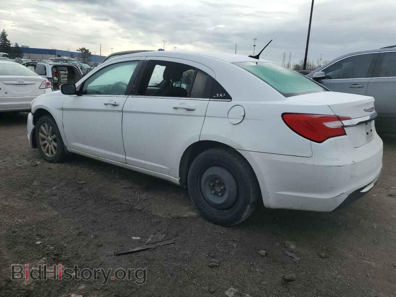 2012 CHRYSLER 200 - VIN: 1C3CCBBB1CN303038 - Фото 2