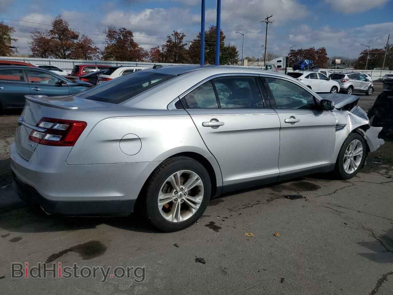 2017 FORD TAURUS - VIN: 1FAHP2E82HG102689 - Фото 3