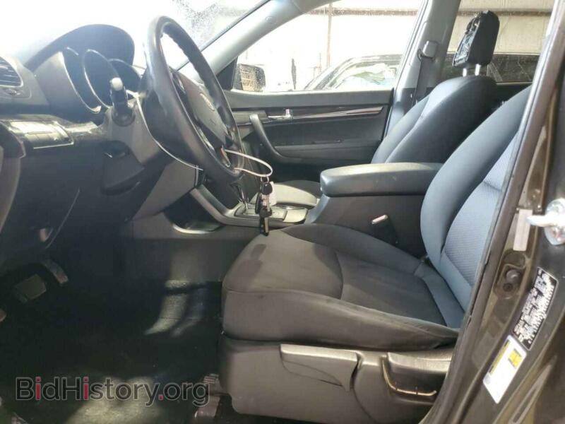 2012 Kia SORENTO (VIN 5XYKT4A29CG246230) — фото 7 из 13