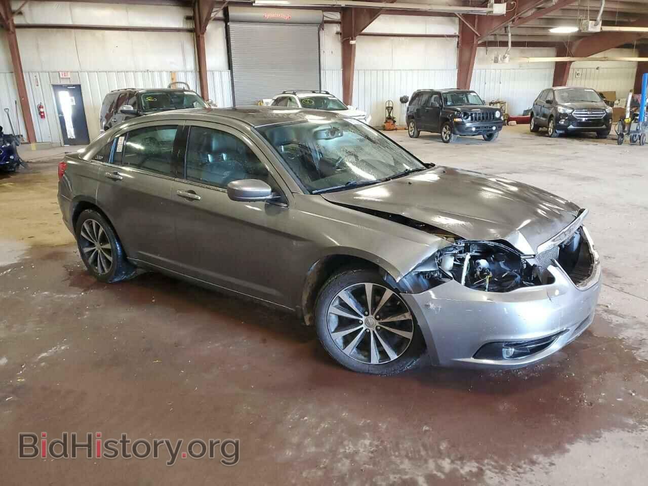 2013 CHRYSLER 200 - VIN: 1C3CCBCG6DN553418 - Фото 4
