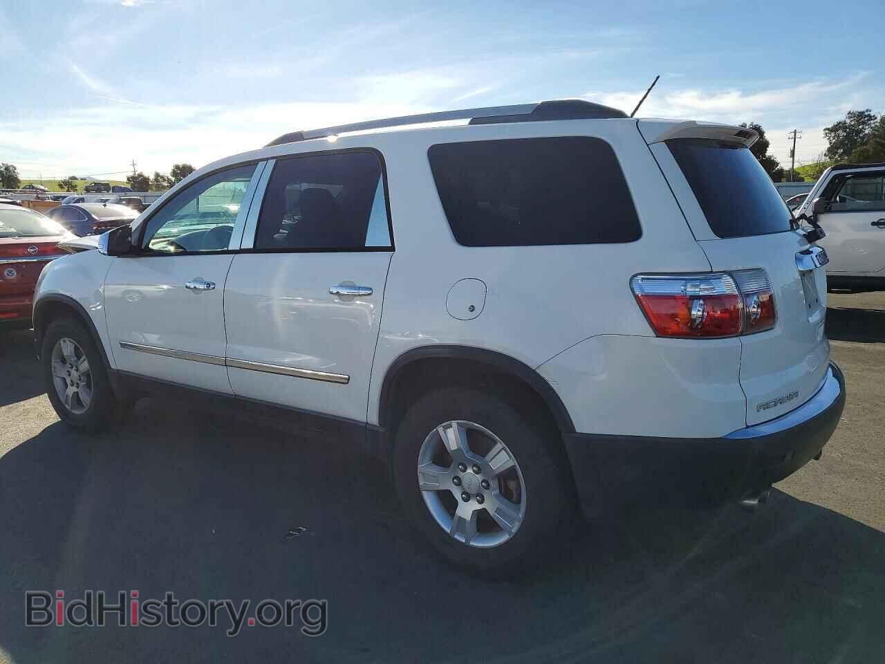 2011 GMC ACADIA - VIN: 1GKKRNED7BJ121097 - Фото 2