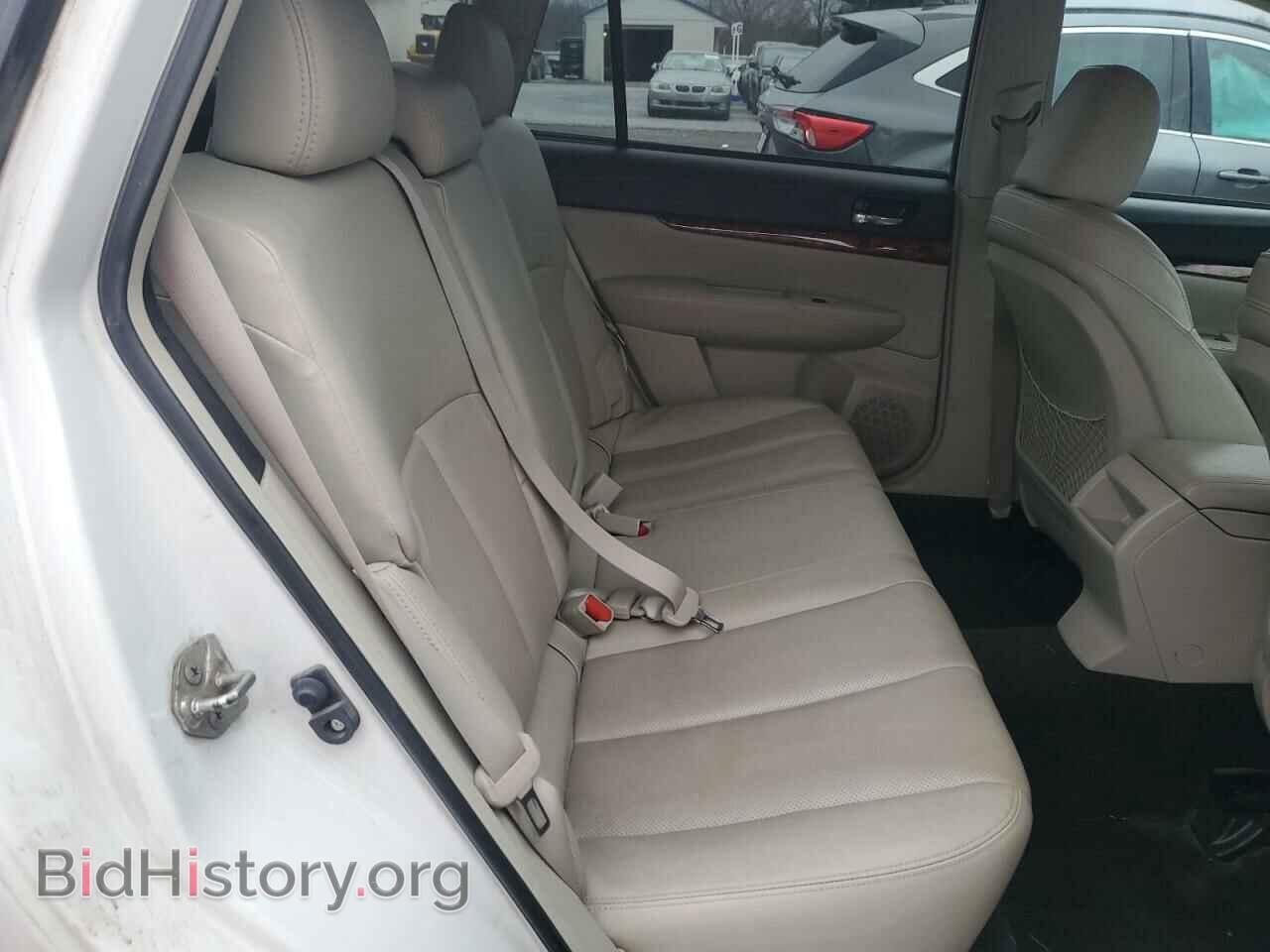 2011 SUBARU OUTBACK - VIN: 4S4BRBKC7B3444751 - Photo 10