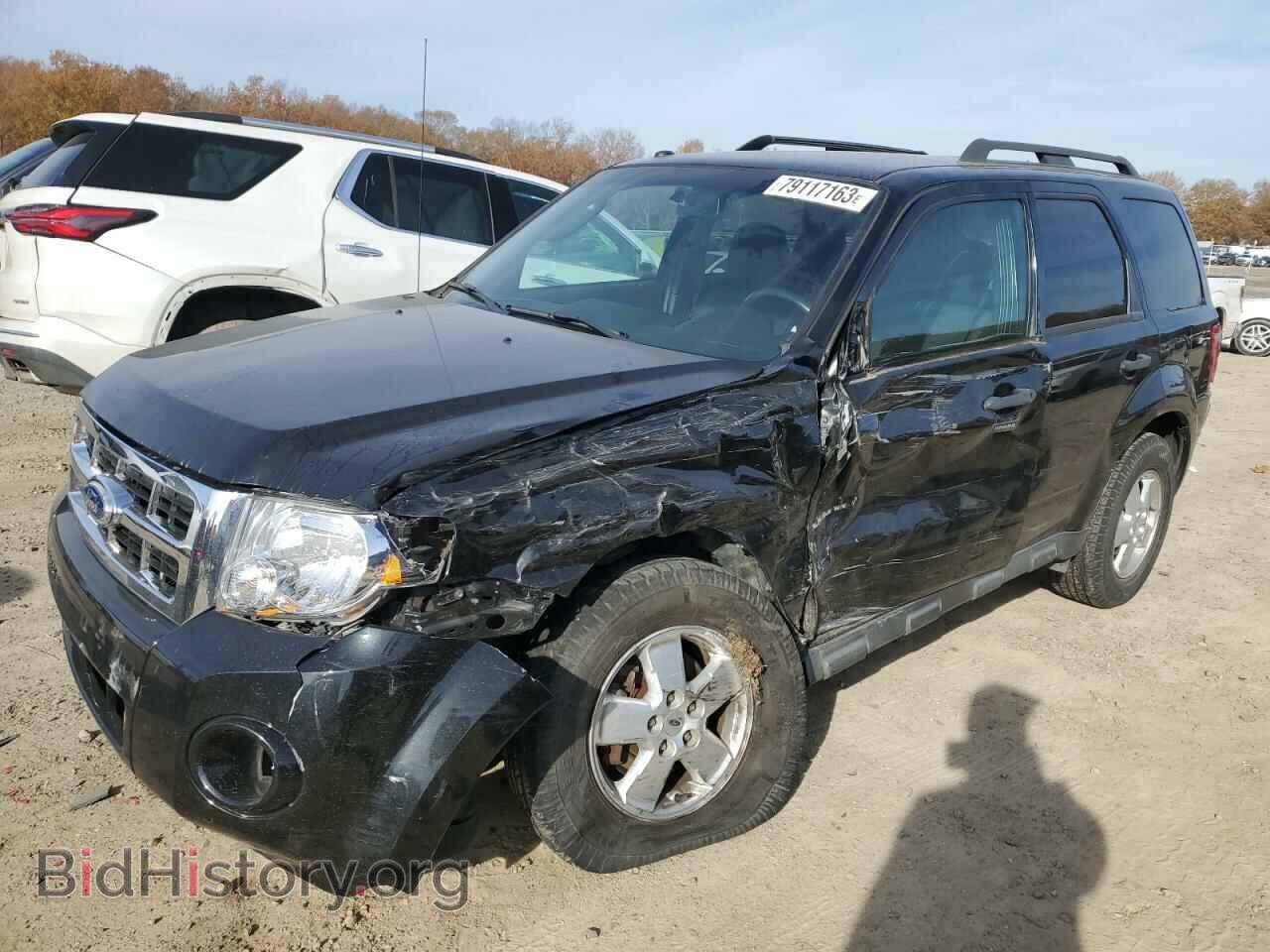 Photo 1FMCU0D77BKA04221 - FORD ESCAPE 2011