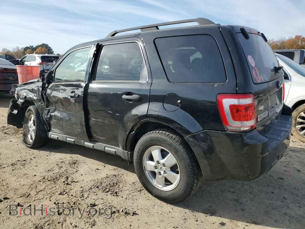 2011 FORD ESCAPE - VIN: 1FMCU0D77BKA04221 - Фото 2
