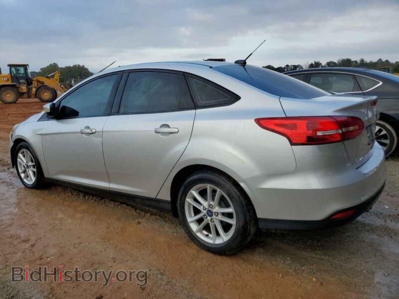 2017 Ford FOCUS (VIN 1FADP3F2XHL338058) — photo 2 of 12