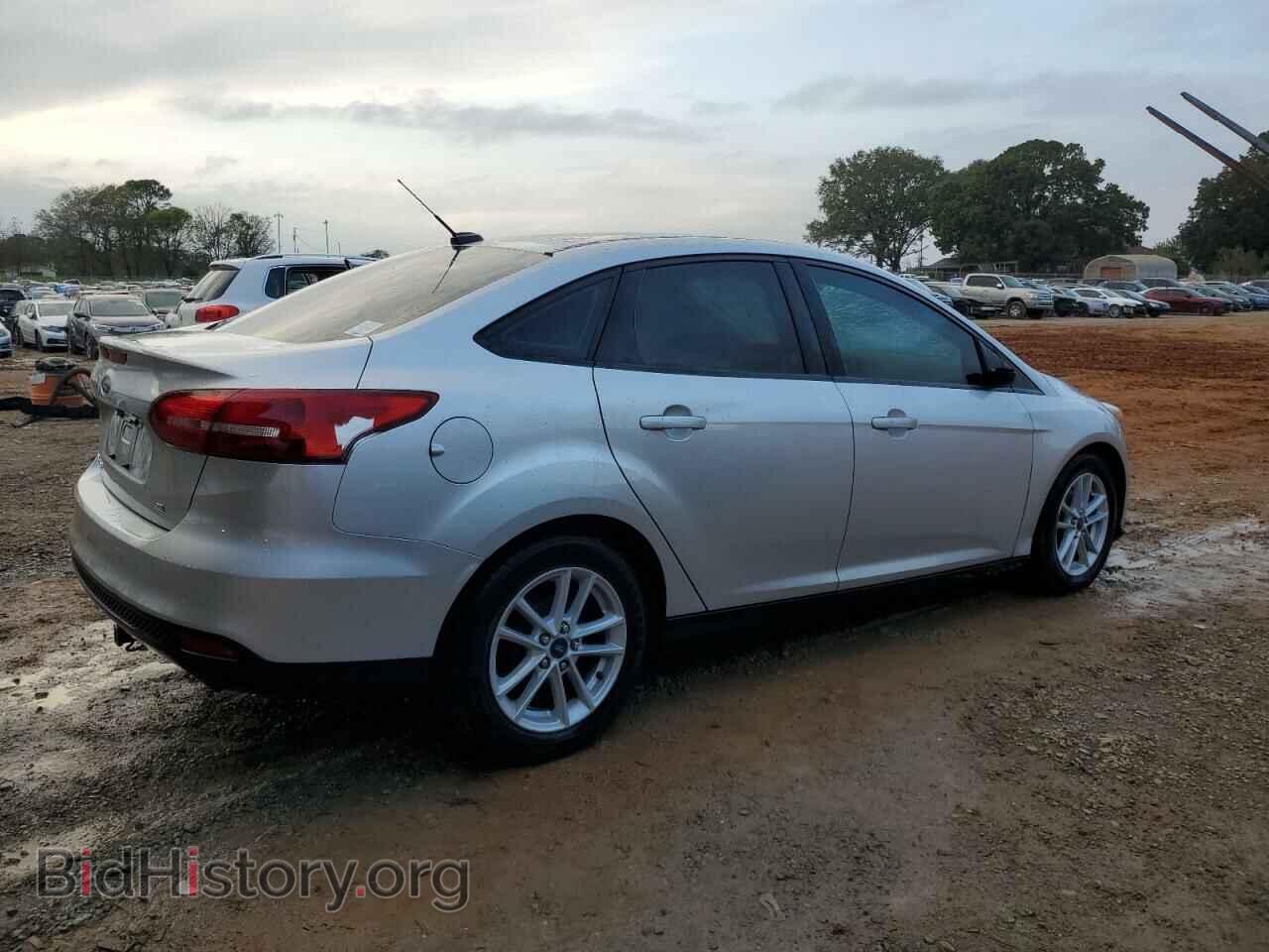2017 FORD FOCUS - VIN: 1FADP3F2XHL338058 - Фото 3