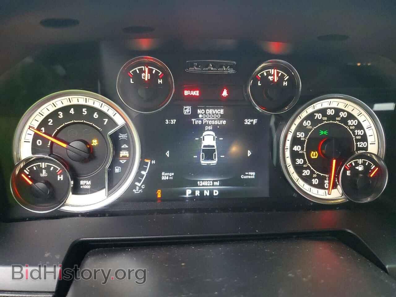 2015 RAM 1500 - VIN: 1C6RR7MT1FS741370 - Фото 9