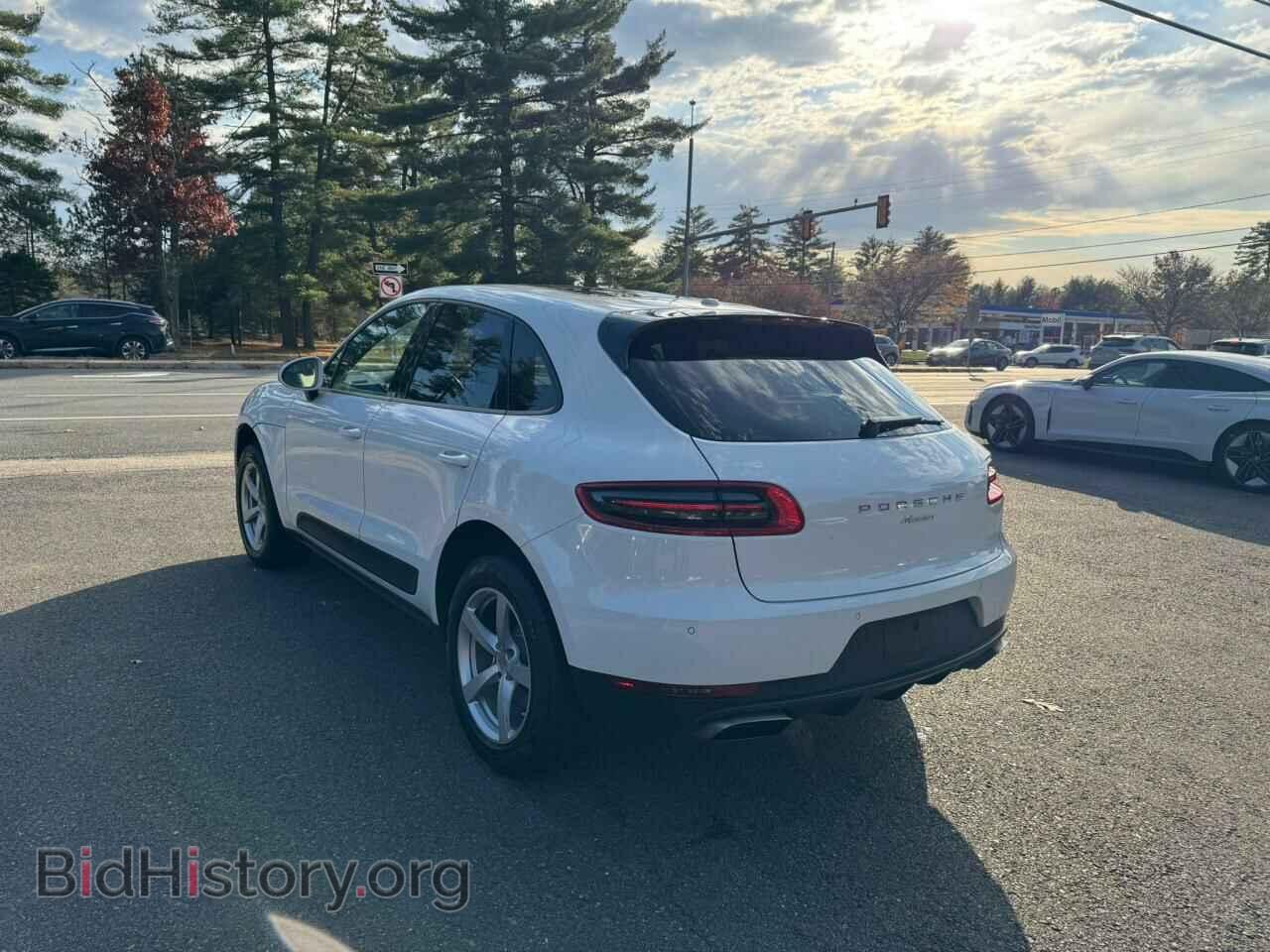 2017 PORSCHE MACAN - VIN: WP1AA2A54HLB83757 - Photo 4