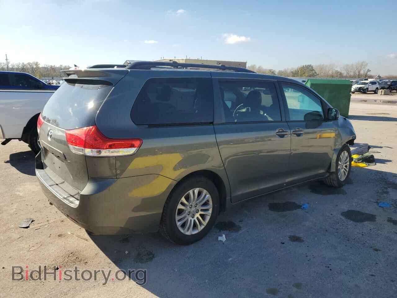 2011 TOYOTA All Models - VIN: 5TDYK3DC3BS068604 - Photo 3