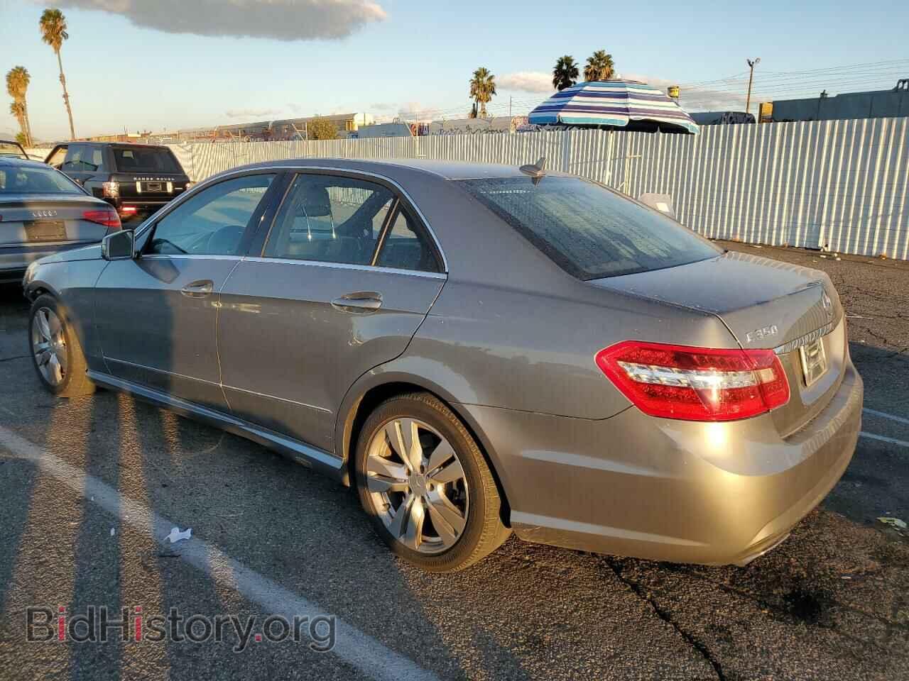 2011 MERCEDES-BENZ E-CLASS - VIN: WDDHF2EB3BA291538 - Фото 2