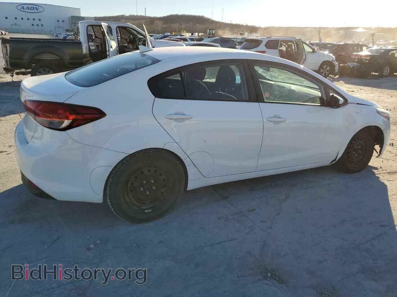 2017 KIA FORTE - VIN: 3KPFK4A74HE070529 - Фото 3