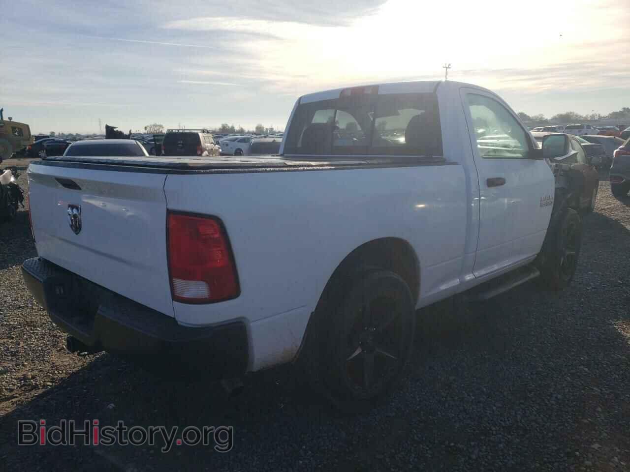 2016 RAM 1500 - VIN: 3C6JR6AT3GG262047 - Фото 3