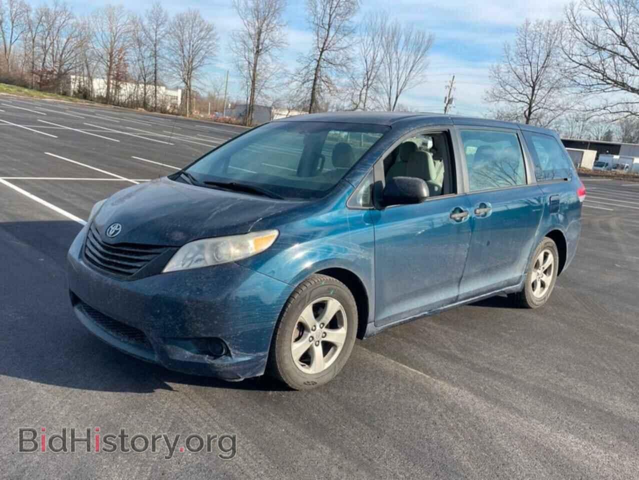 2011 TOYOTA All Models - VIN: 5TDZK3DC9BS026958 - Фото 2