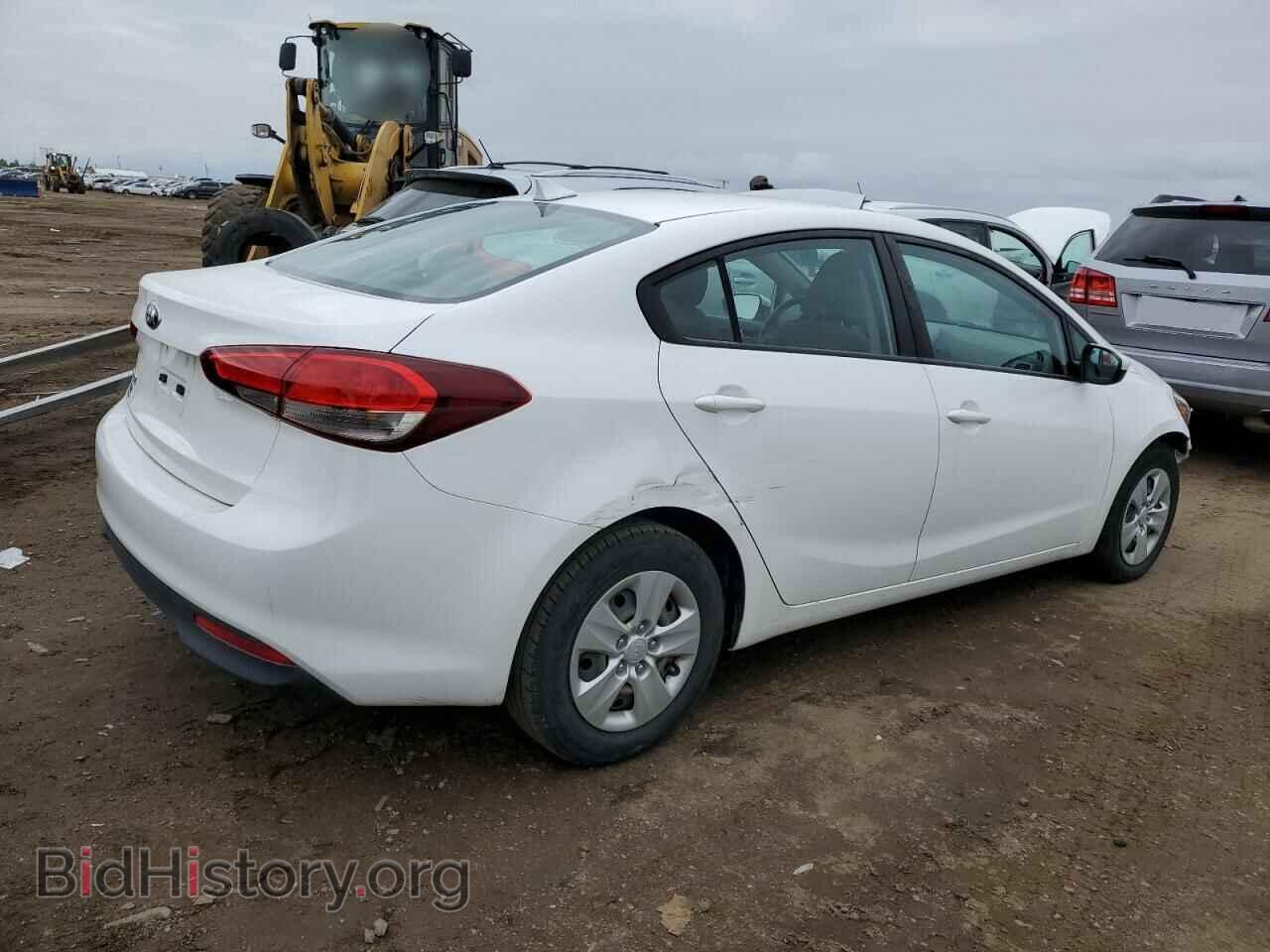 2017 KIA FORTE - VIN: 3KPFL4A77HE089055 - Фото 3