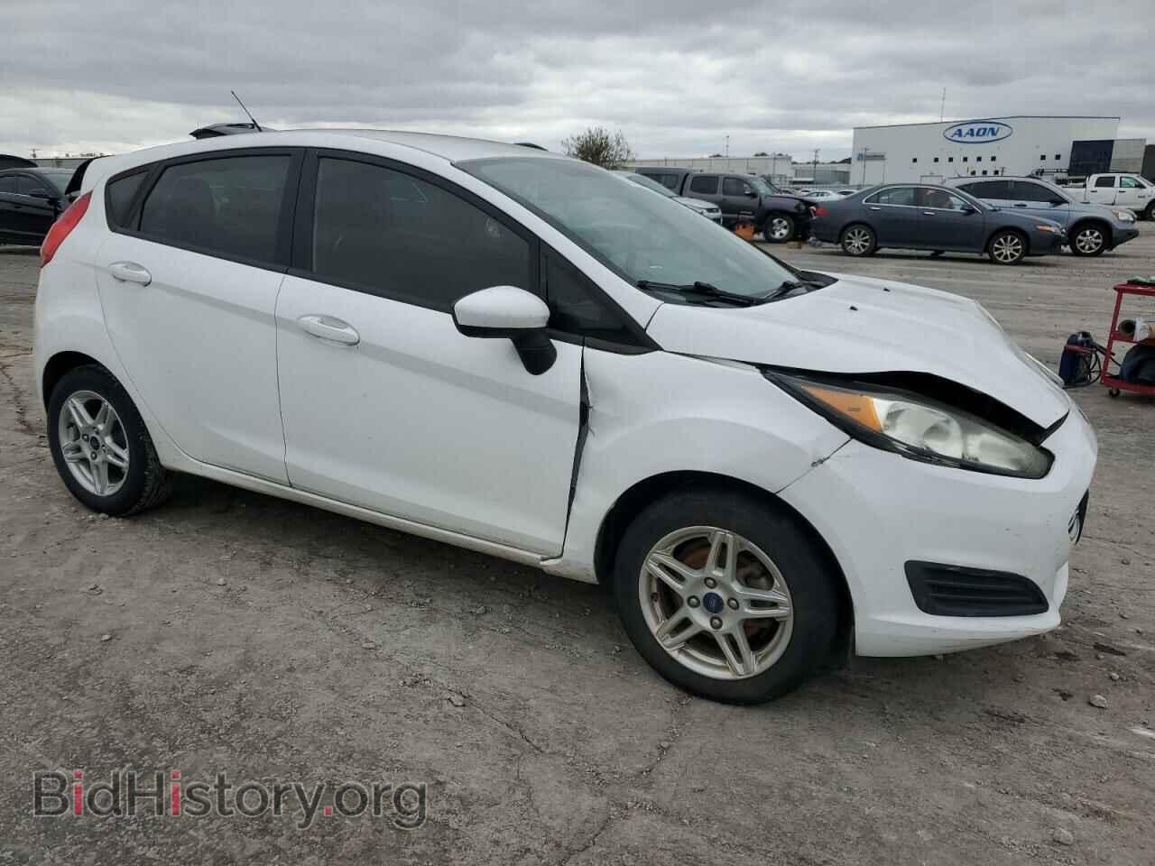 2017 FORD FIESTA - VIN: 3FADP4EJ4HM104818 - Фото 4