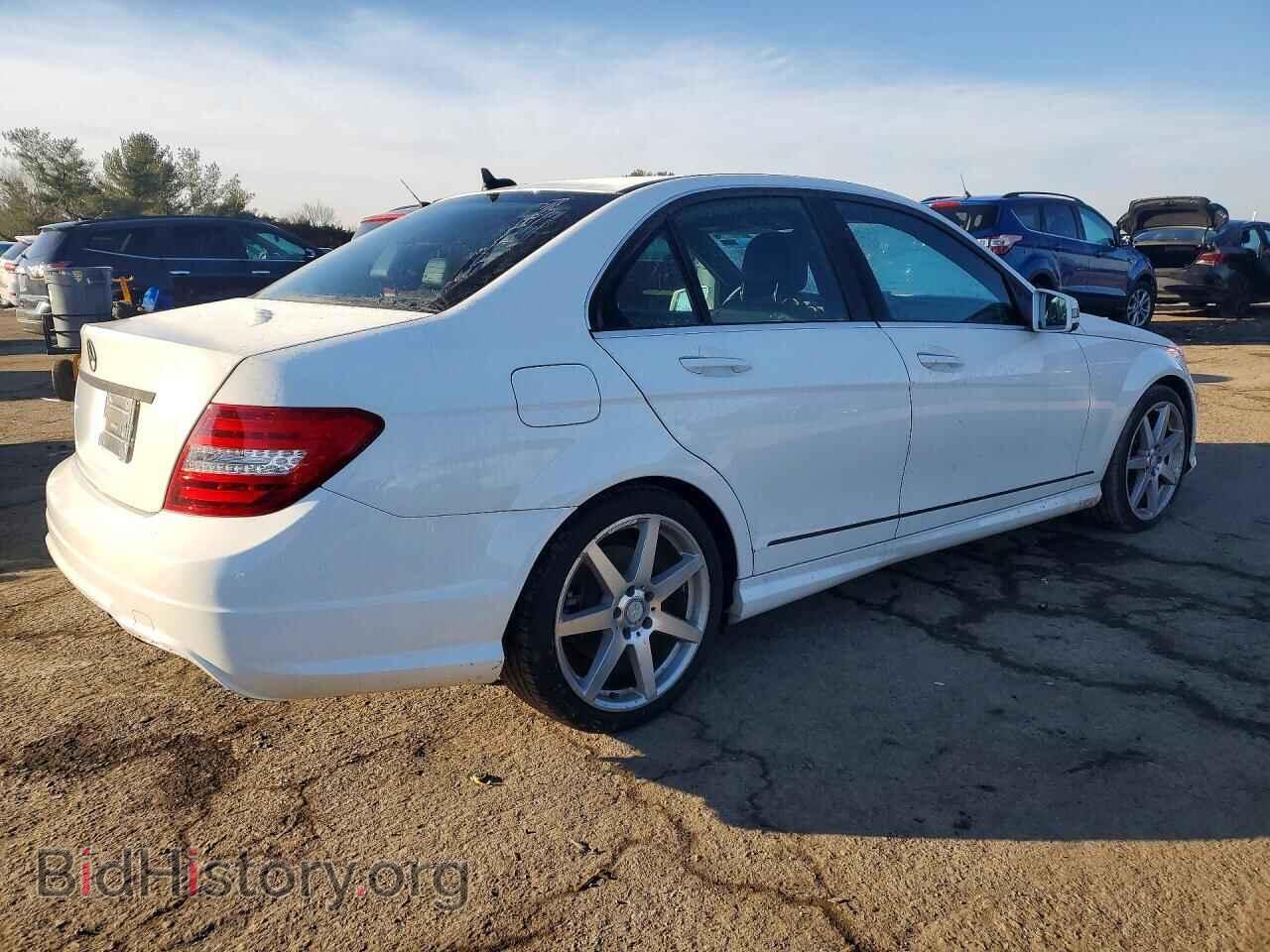 2014 MERCEDES-BENZ C-CLASS - VIN: WDDGF4HB7EA952060 - Фото 3