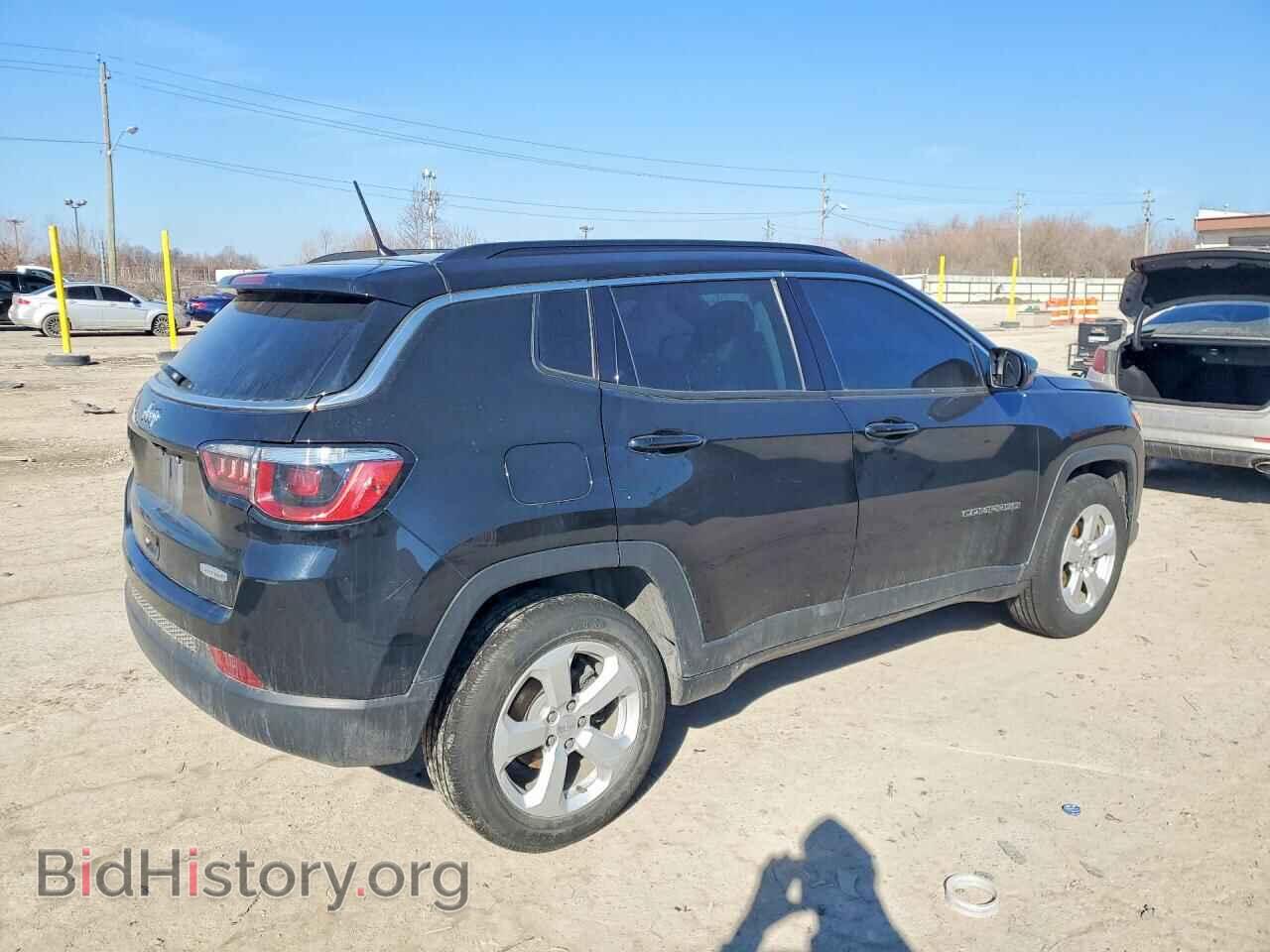 2018 JEEP COMPASS - VIN: 3C4NJCBB0JT272667 - Фото 3