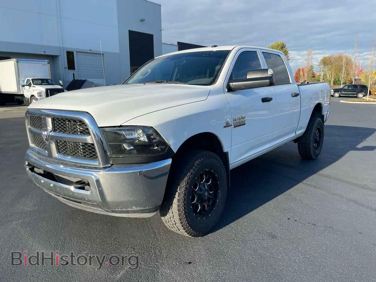 2017 RAM All Models - VIN: 3C6UR5CL6HG563188 - Photo 2