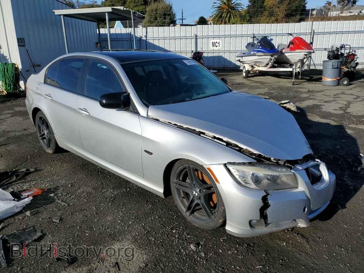 2009 BMW 3 SERIES - VIN: WBAPH53599A438323 - Фото 4