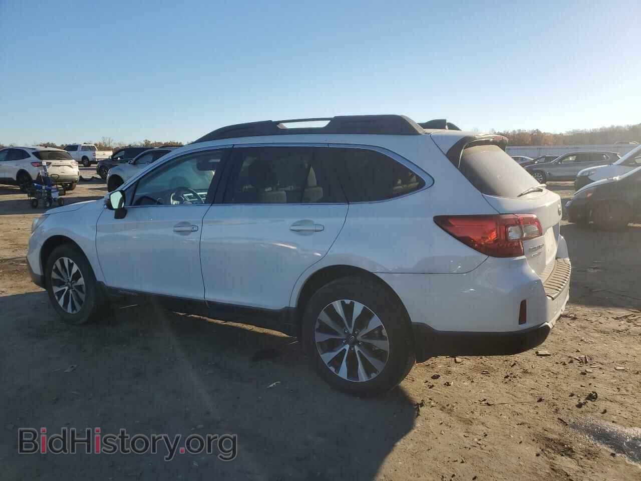 2017 SUBARU OUTBACK - VIN: 4S4BSANC3H3213574 - Фото 2