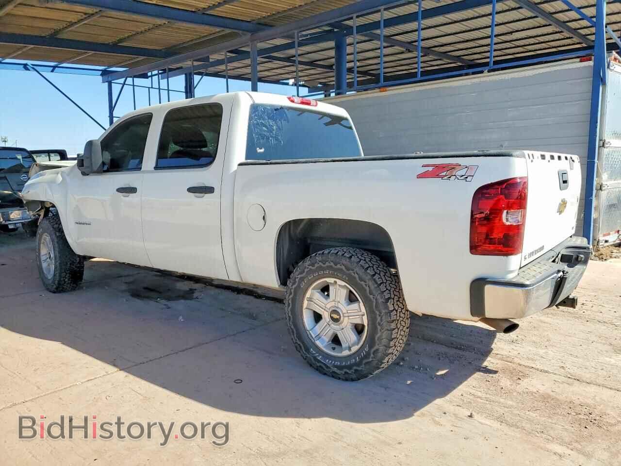 2011 CHEVROLET SILVERADO - VIN: 3GCPKSE33BG201848 - Photo 2