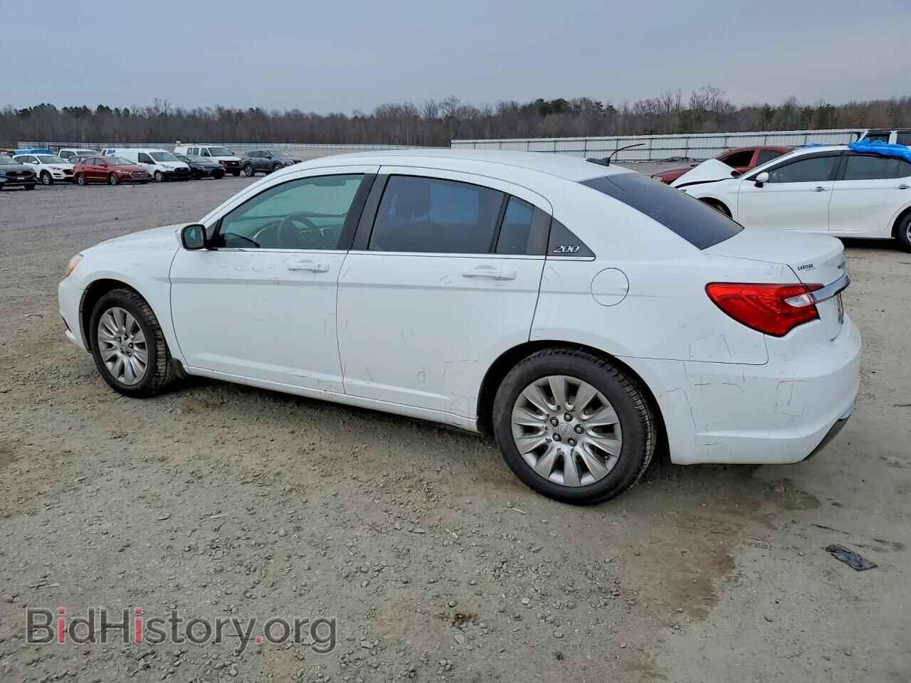 2013 CHRYSLER 200 - VIN: 1C3CCBAG0DN728880 - Фото 2