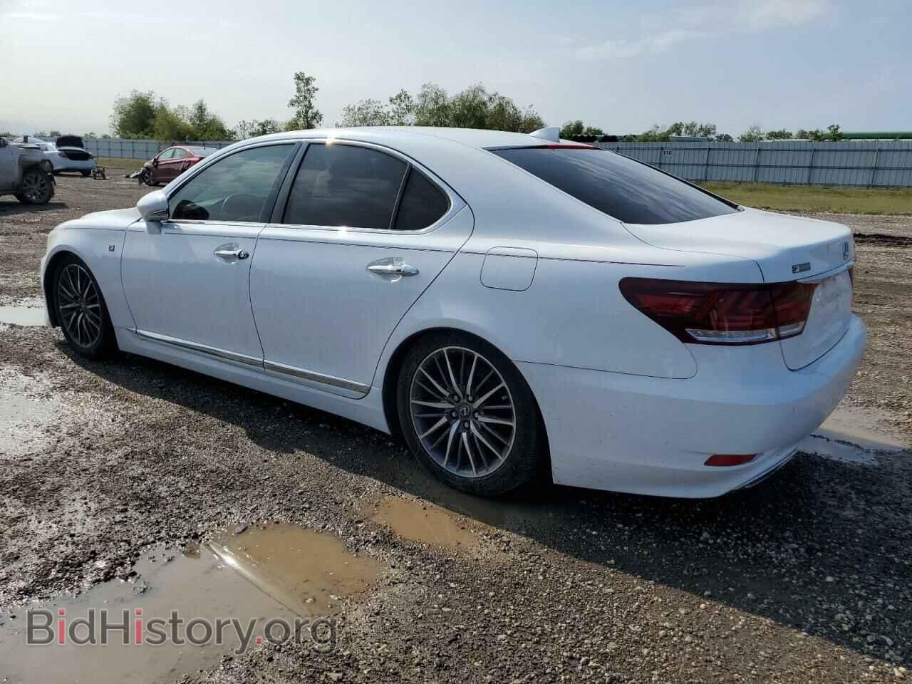 2017 LEXUS LS460 - VIN: JTHBL5EF6H5143395 - Photo 2