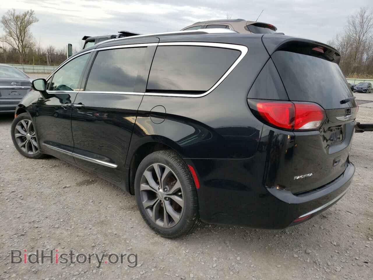 2017 CHRYSLER PACIFICA - VIN: 2C4RC1GG8HR838074 - Фото 2