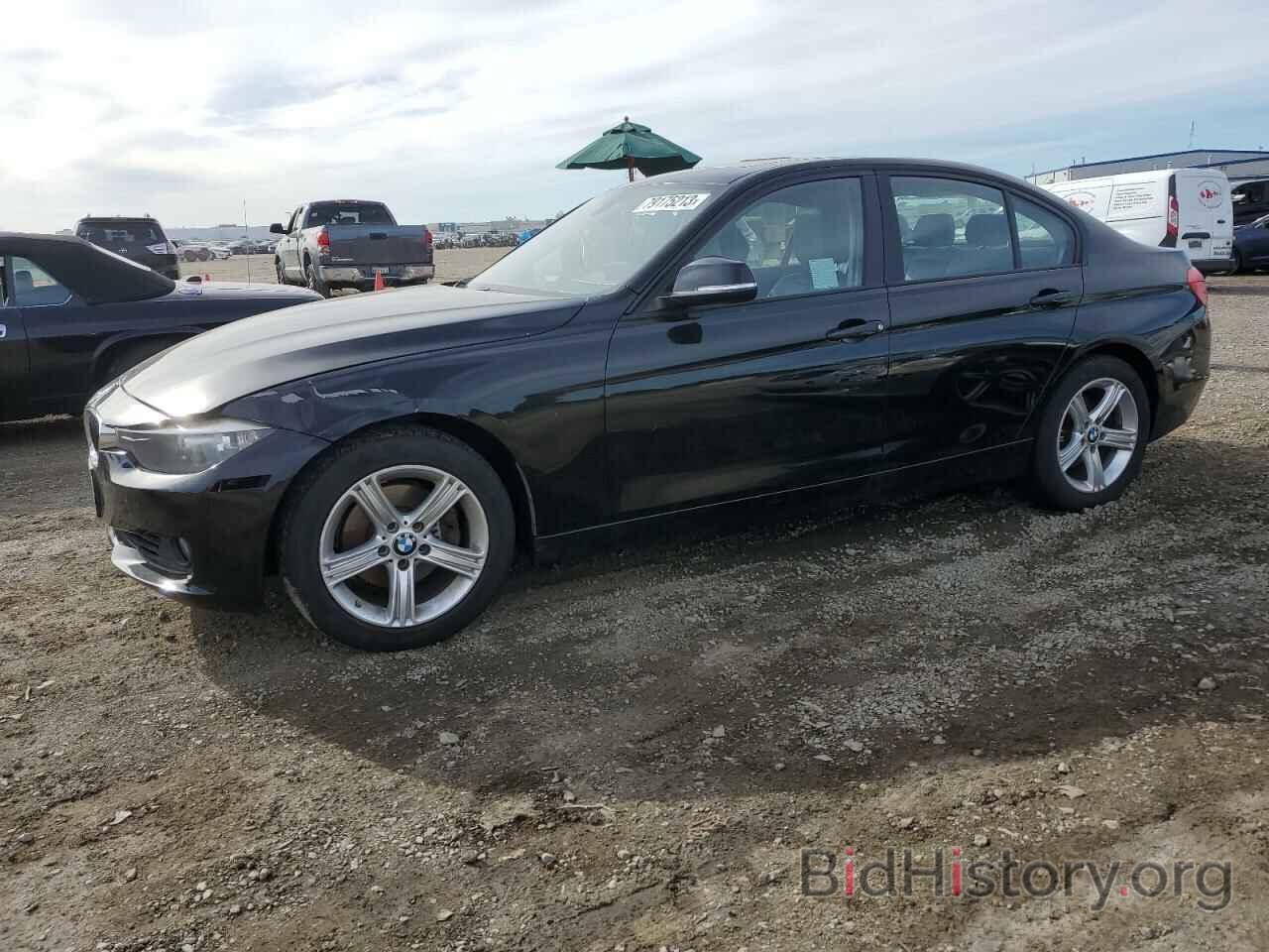 Photo WBA3C1C54EK107384 - BMW 3 SERIES 2014