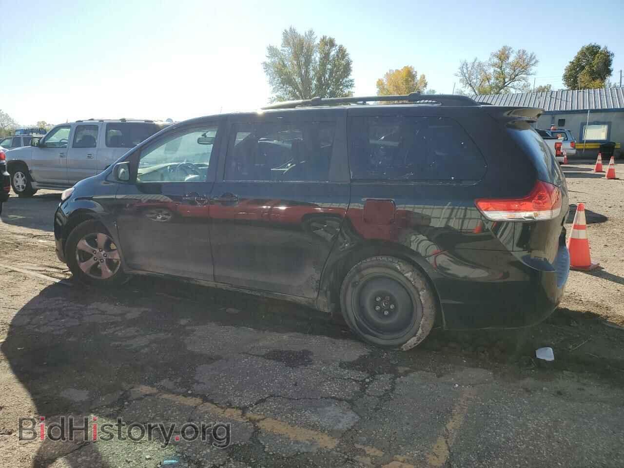 2012 TOYOTA All Models - VIN: 5TDKK3DC4CS247628 - Фото 2